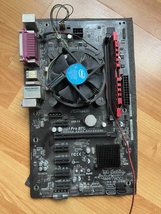 Материнська плата ASRock H81 Pro BTC s1150 4th Gen + кулер+проц+память