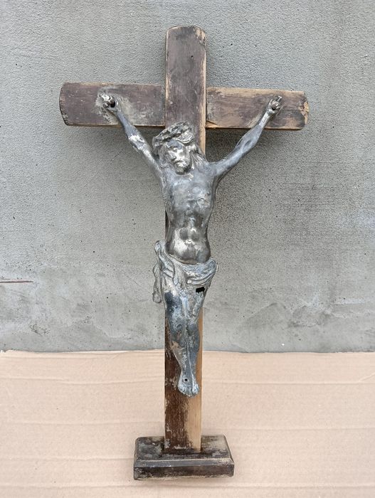 Barokowy krzyż krucyfiks XVIII w Chrystus pasyjka