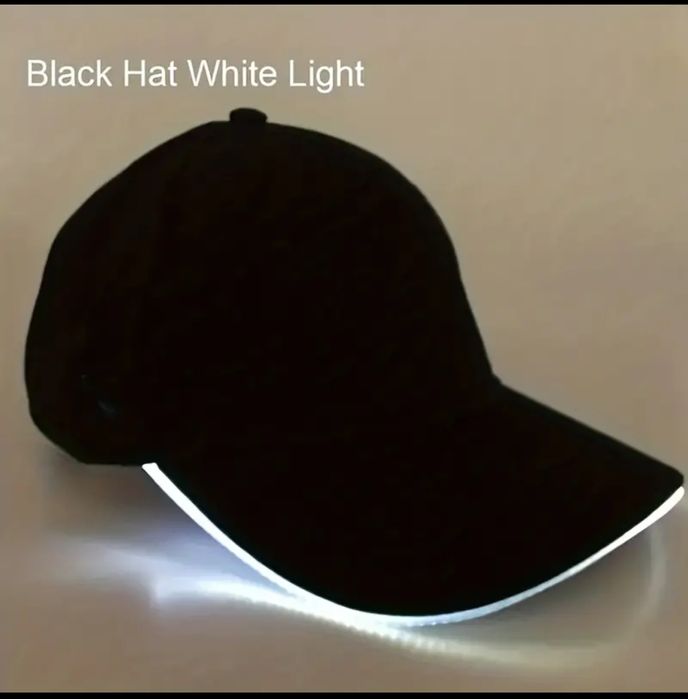 Boné com leds na pala