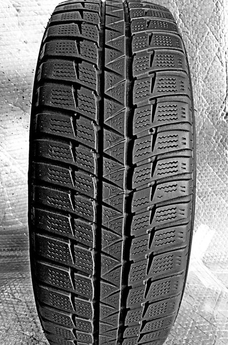 Шини Б/в 185.60.15 комплект Falken