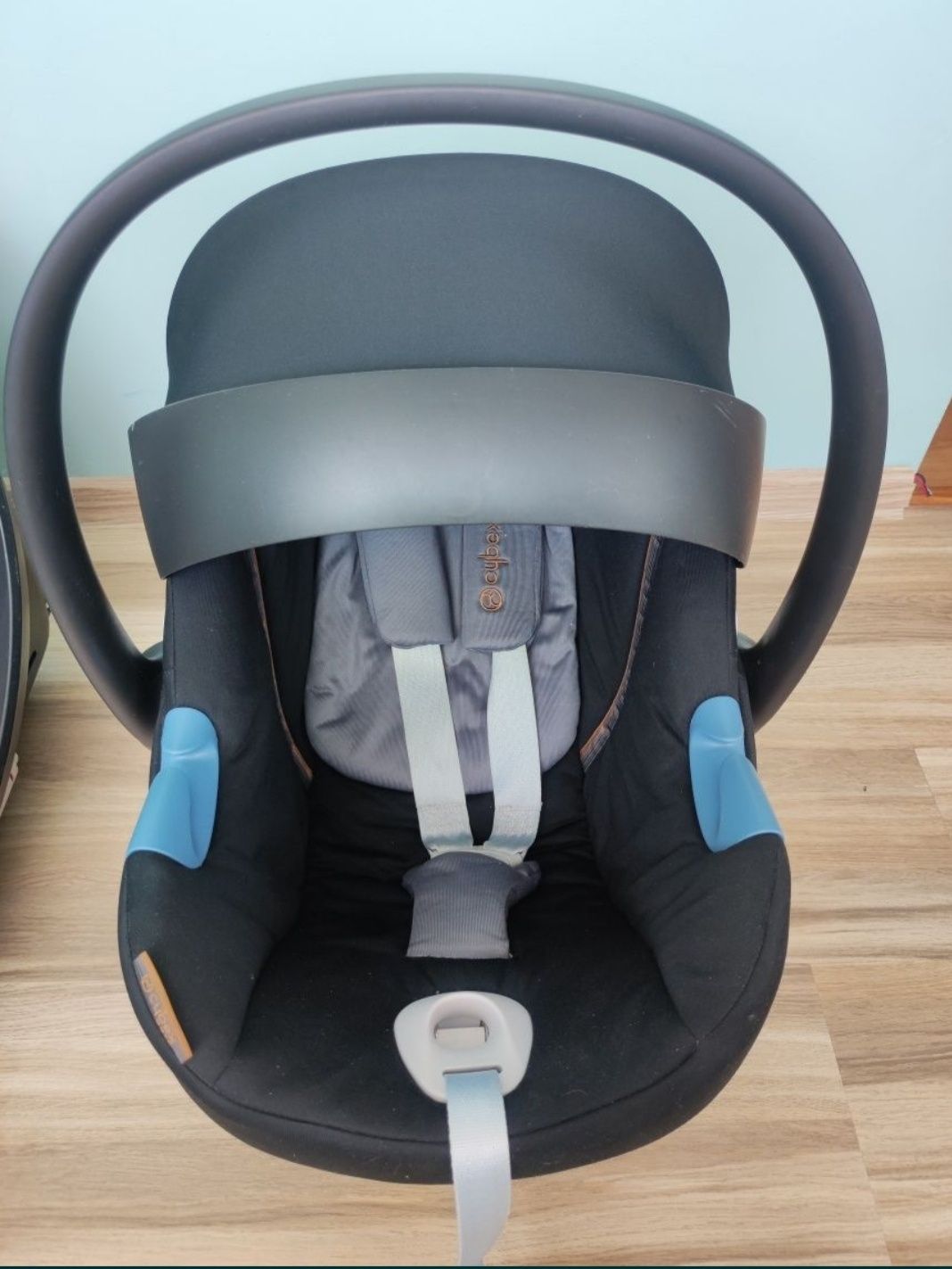 Cybex Fotelik z bazą 0-13kg Aton m Atom jak NOWY