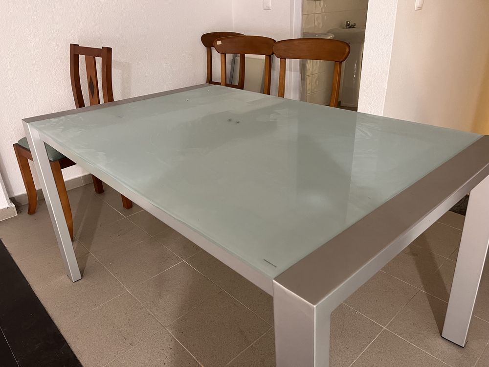 Mesa extencivel de vidro