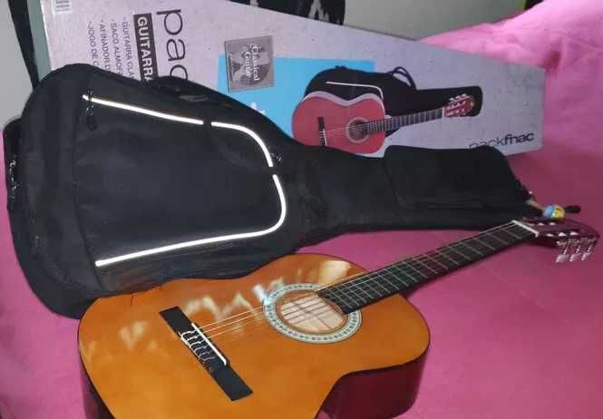 Guitarra Clássica Modelo Giannini tamanho 3/4