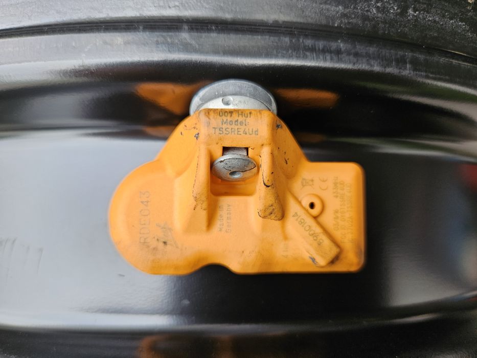 4x Felgi stalowe Hyundai / Kia 6.5 x 16 5x114,3 ET51 i30 Ceed +TPMS [1