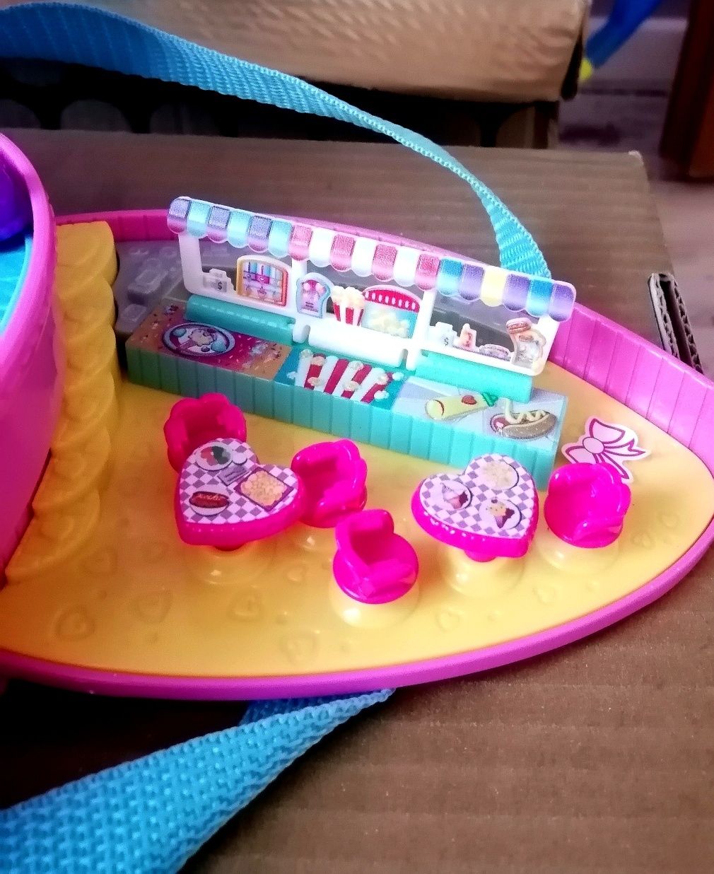 Zabawka Polly Pocket plecak park rozrywki