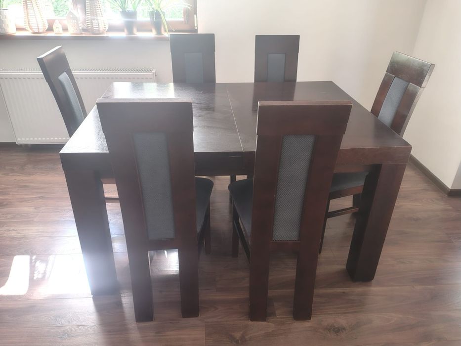 Sprzedam stół z 6 krzesłami