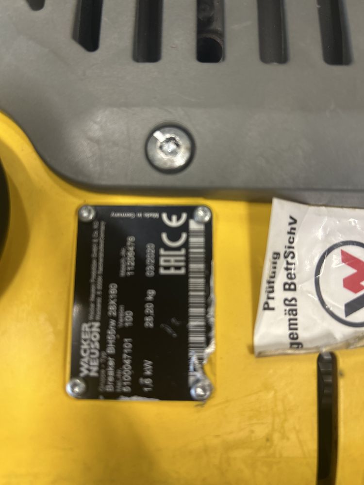 Wyburzeniowy młot spalinowy Wacker Neuson BH55