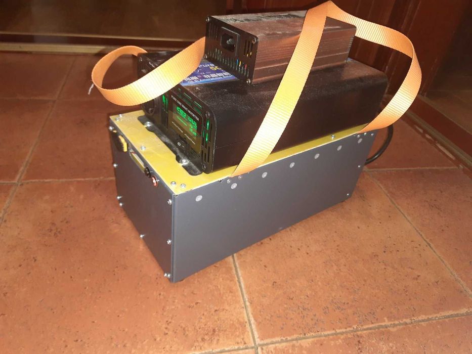 Зарядная станция 5000/2500Вт - 1500Вт*Час