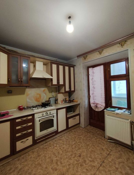 № 13613 - Простора 3к. квартира, 2/5 пов. цегляного будинку, Озерне