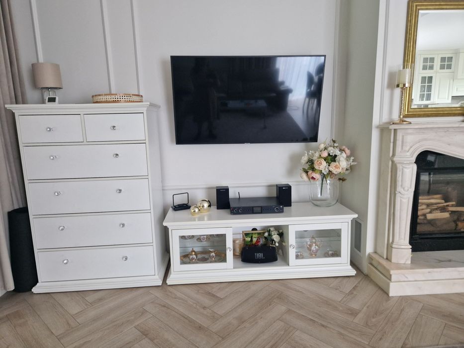 Zestaw mebli do salonu komoda i szafka rtv