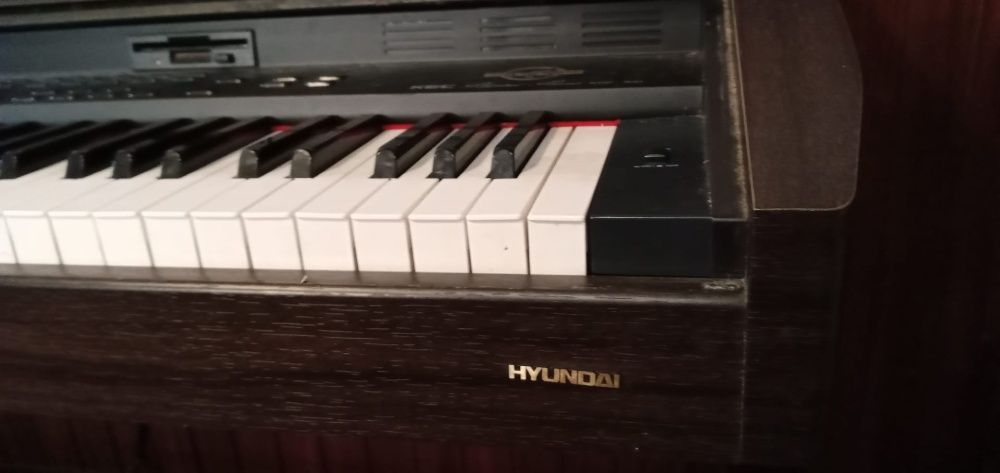 Piano digital KEC KDP-930 Hyundai