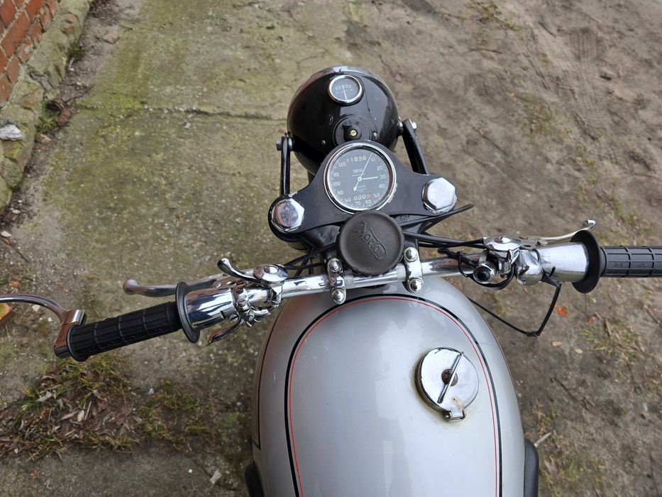 Norton ES2, rok 1952, pojemność 500cm3.  Świetny stan.