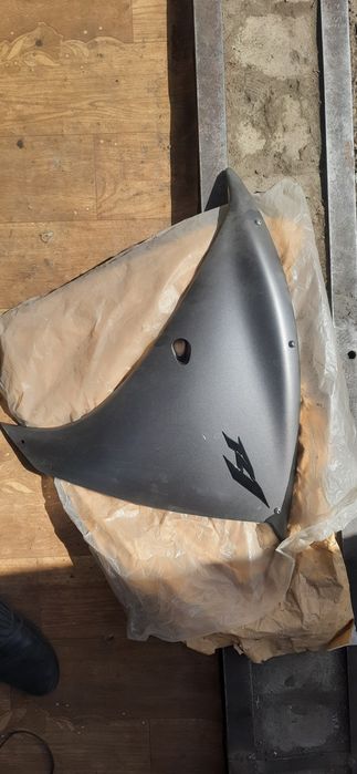 Панель бокова ліва Yamaha R1