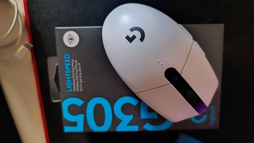 Logitech g305 com pouco uso