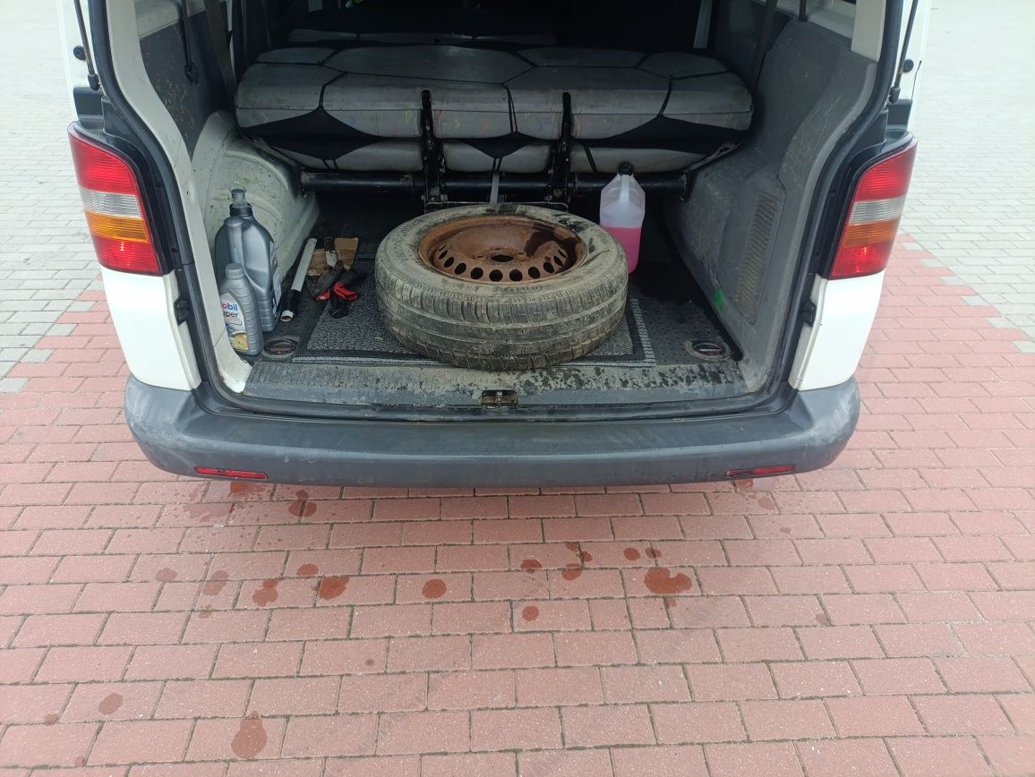 VW Transporter T5 9 osobowy 1.9 TDI