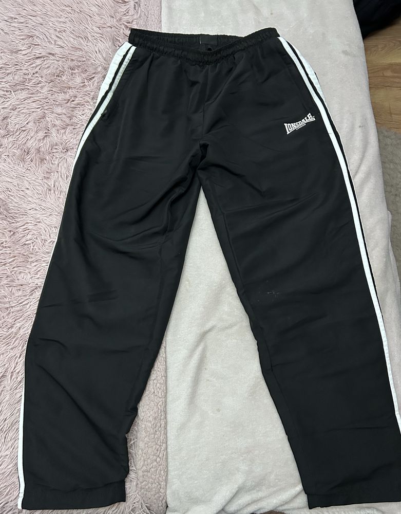 Calças desportivas