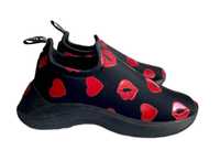 LOVE MOSCHINO sneakersy buty botki serce usta logo