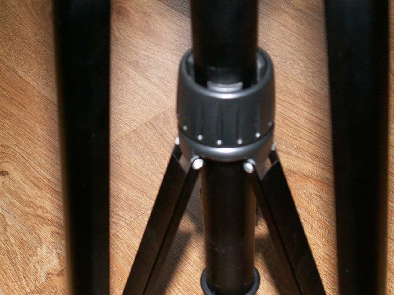 Statyw - TreQ  Tri-14