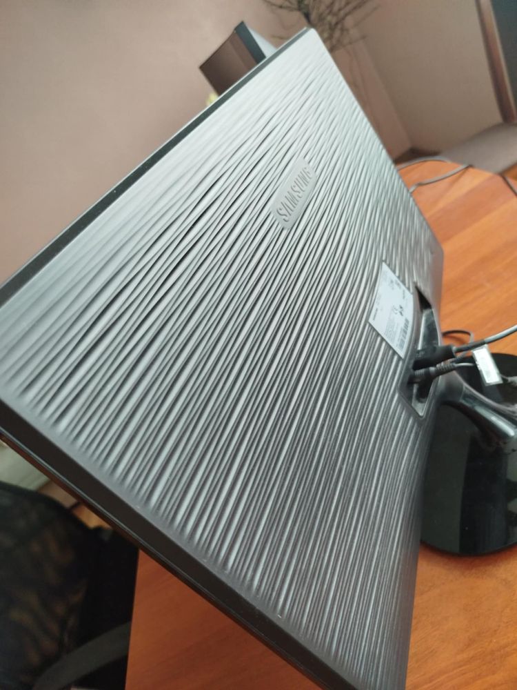 Monitor Samsung 24" LS24D330HSX/EN