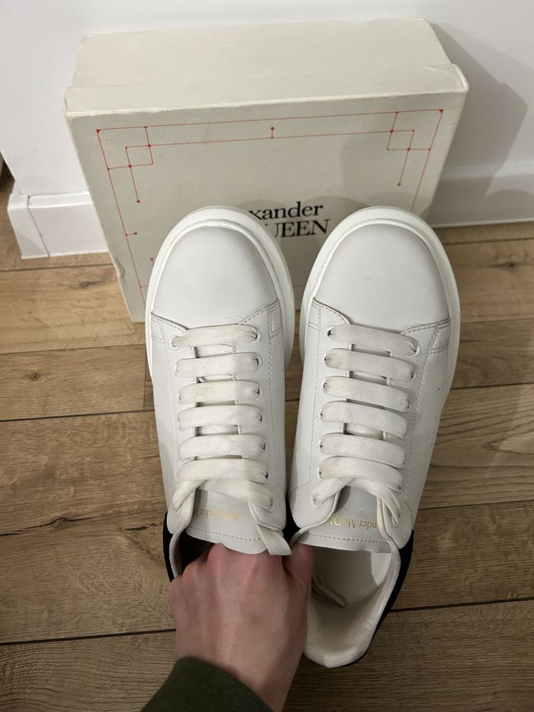 Alexander McQueen 41 sneakersy unisex