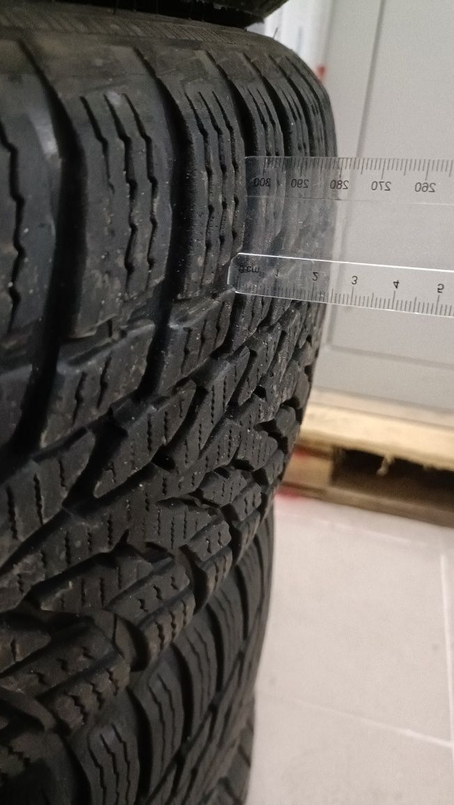 Nokian opony zimowe 205/55/R16