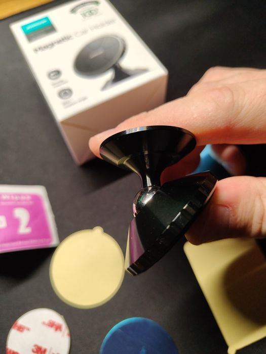 Uchwyt magnetyczny na telefon Joyroom