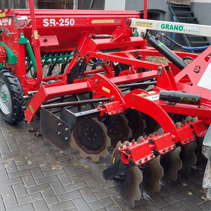 Zestaw  uprawowo siewny ago masz grano shark 2,5m