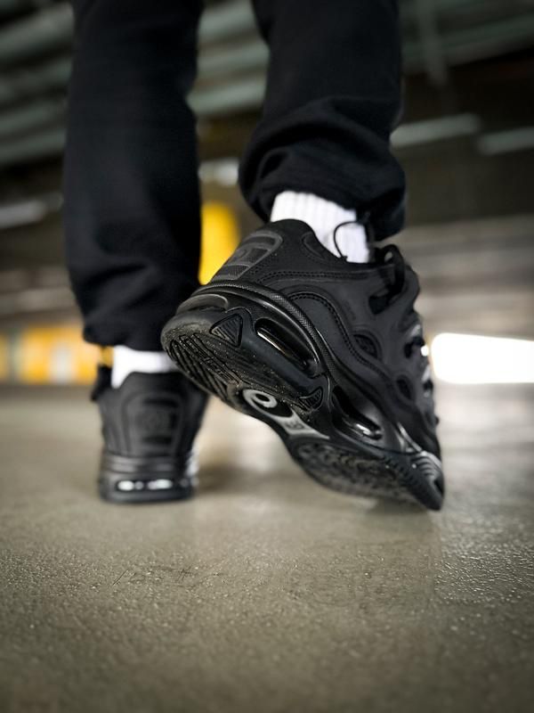 Osiris D3 OG Black