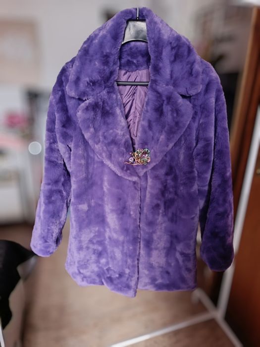 Casaco NOVO de pelo XL Roxo