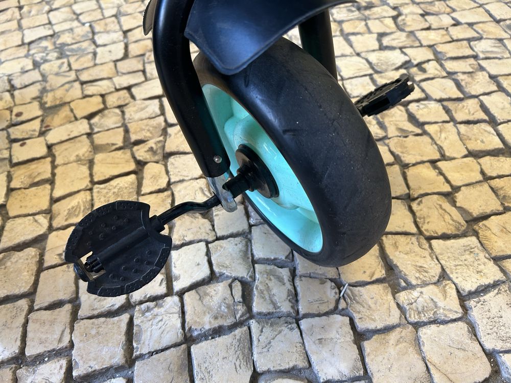 Triciclo como novo