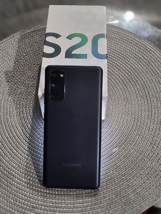 Smartfon Samsung S20 Fe