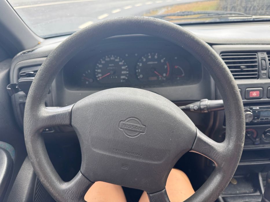 Nissan almera 1.4 SR