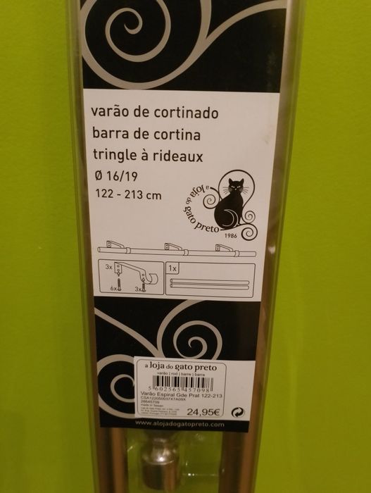 Varão em metal para cortinados
