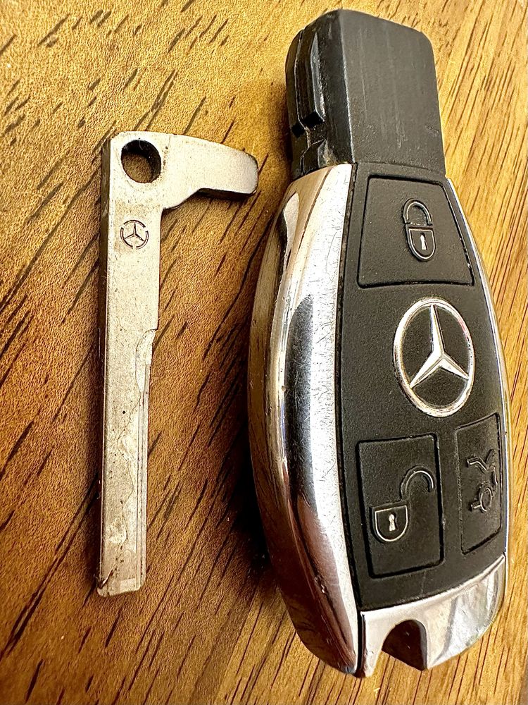 Ключ Mercedes-Benz мерседес