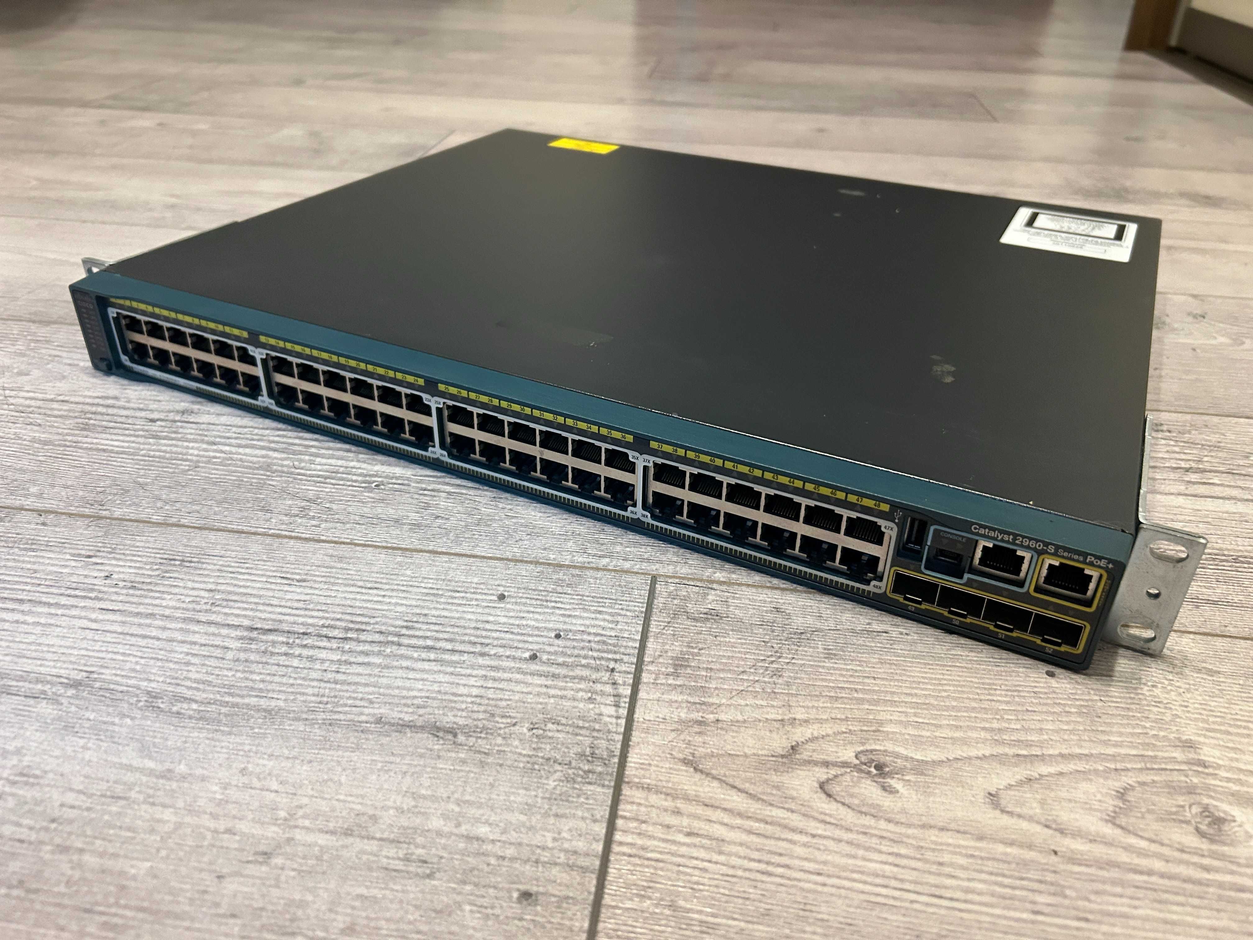 Switch Cisco Catalyst 2960-S 48 POE