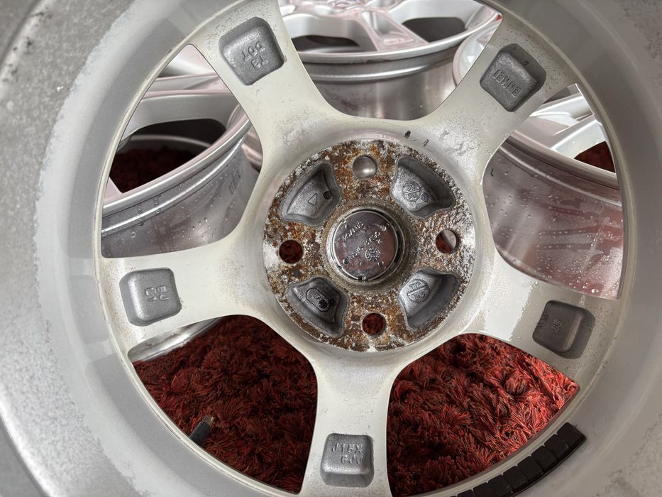 Original Mazda 2 323 Kia Hyundai R15 4x100