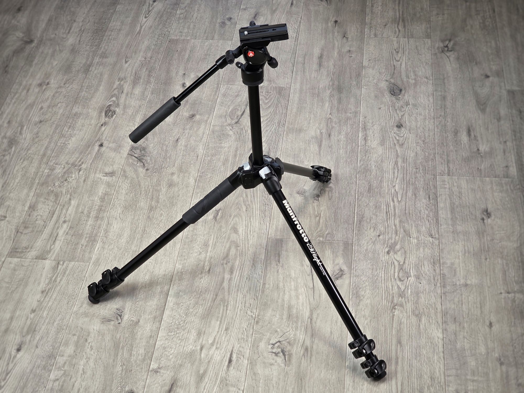 Штатив Manfrotto Befree 290 Light Black MK290LTA3US з рідинною головою