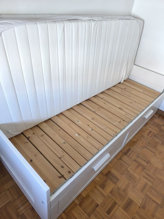 IKEA BRIMNES Cama individual/dupla com 2 gavetas e 2 colchões