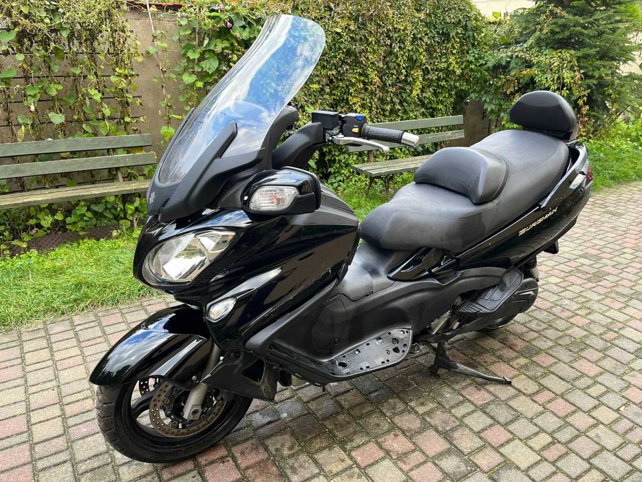 Suzuki Burgman 650 Executive 2014 rok