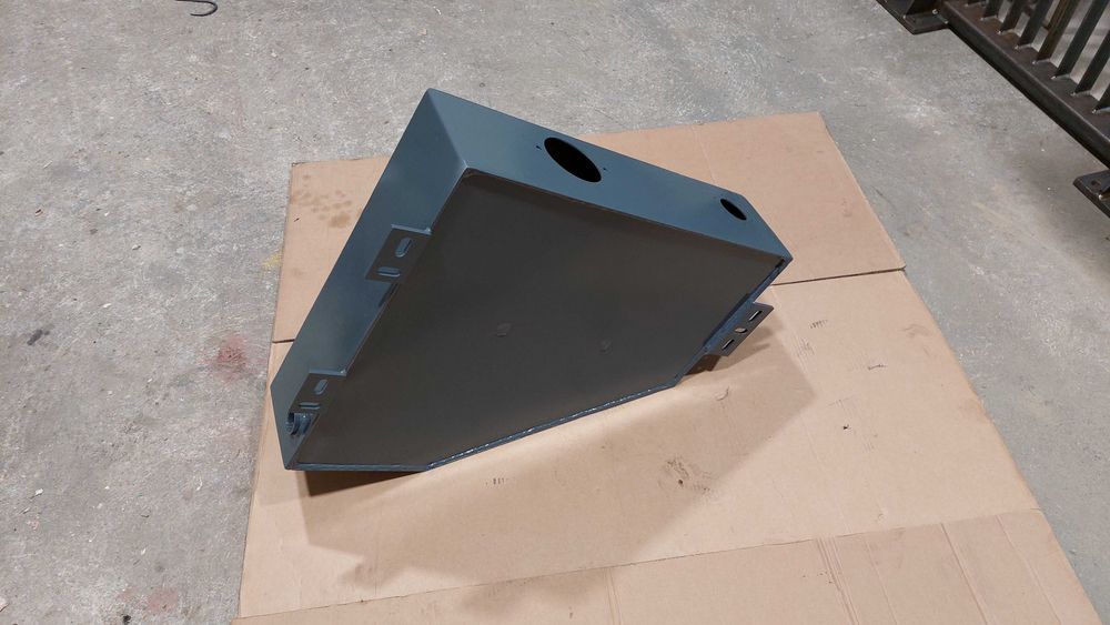 zbiornik oleju hydraulicznego przyczepa leśna 40L