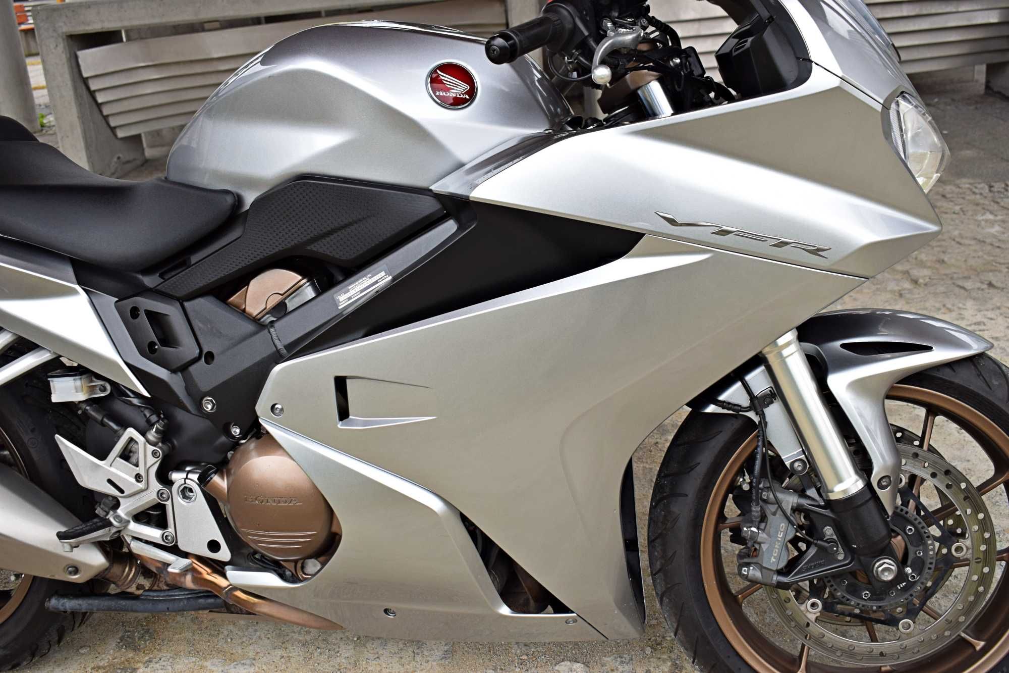 HONDA VFR 800 Zadbana BEZ WKŁADU Po Serwisie ORYGINAŁ Przebieg 34388km