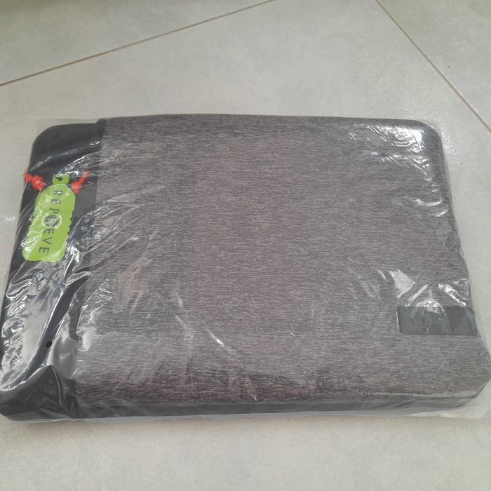 Etui / pokrowiec na laptopa 18" / 48cm Case logic