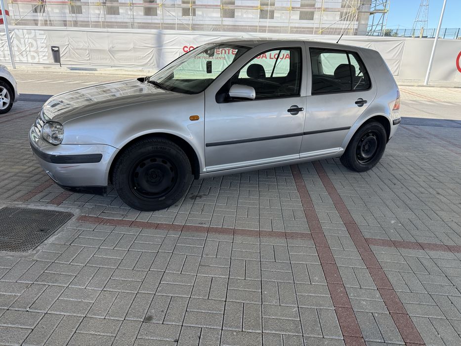 Vendo golf quantro impecavel no seu geral