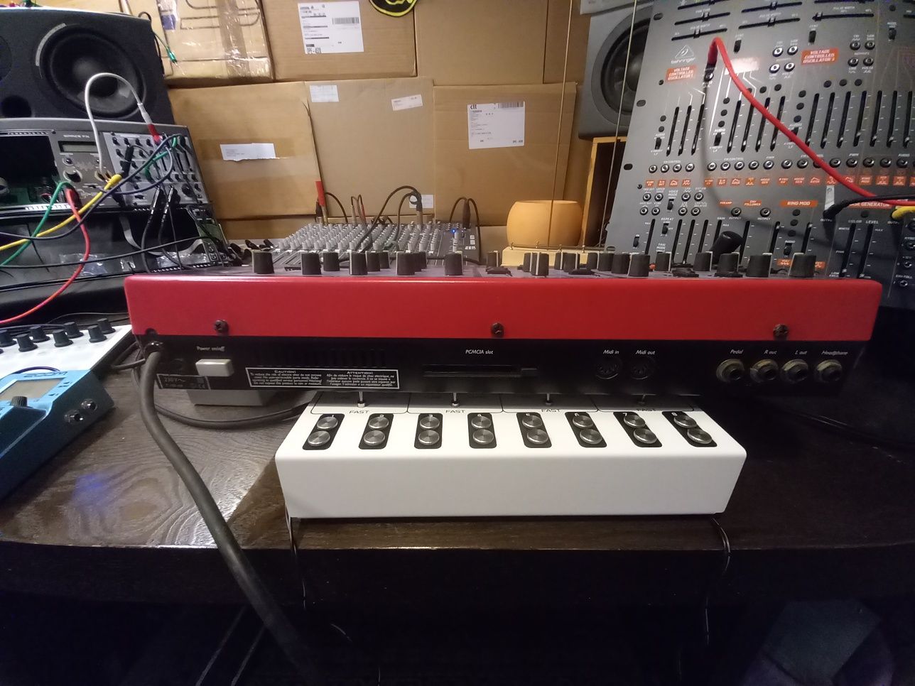 Sintetizador Nord Rack 1