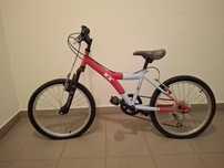 Bicicleta de montanha criança