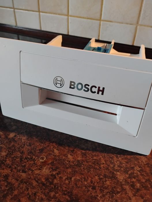 Szufladka do pralki Bosch Vario Perfect seria 4.