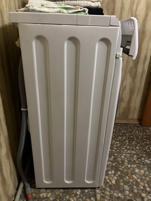 Продам пральну машинку vestfrost