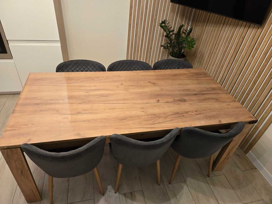 Стіл обідній LINTRUP 90x190/280см + 8 стільців  Б/В (в хорошому стані)