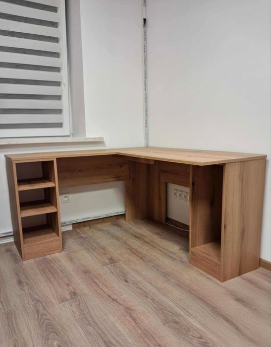 Meble na wymiar- stolarz