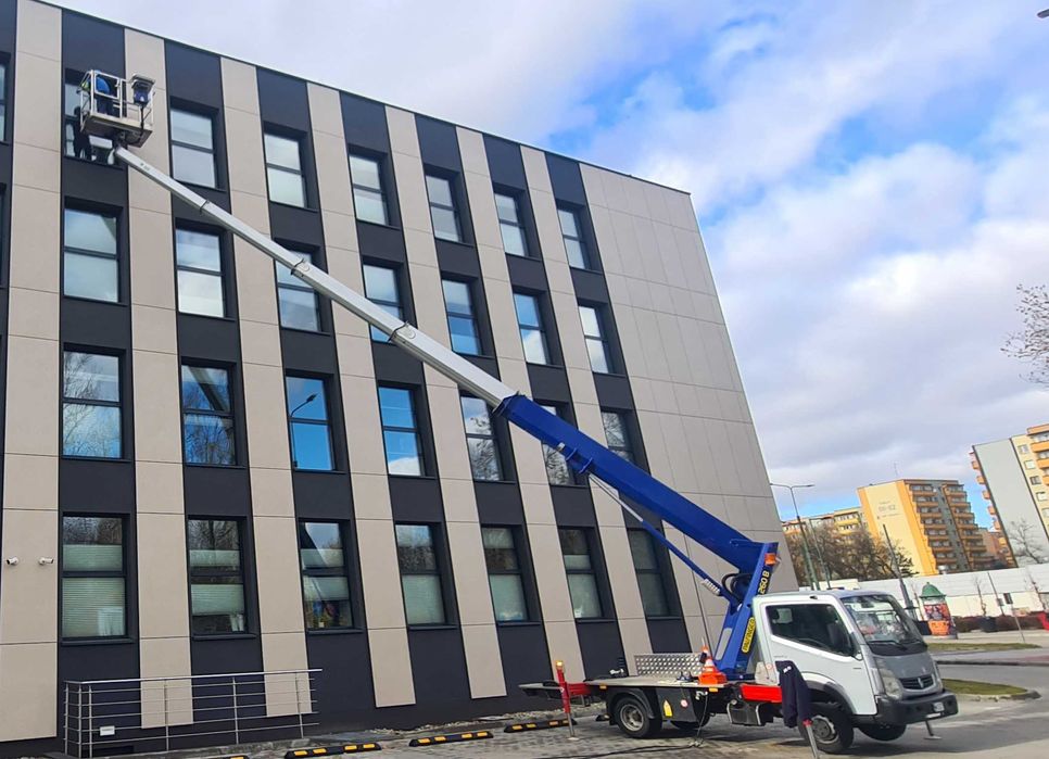 Podnośnik koszowy, zwyżka 26 m. wycinka drzew, mycie okien